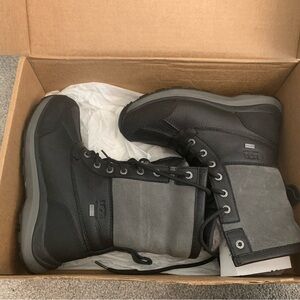 Uggs Adirondack boots